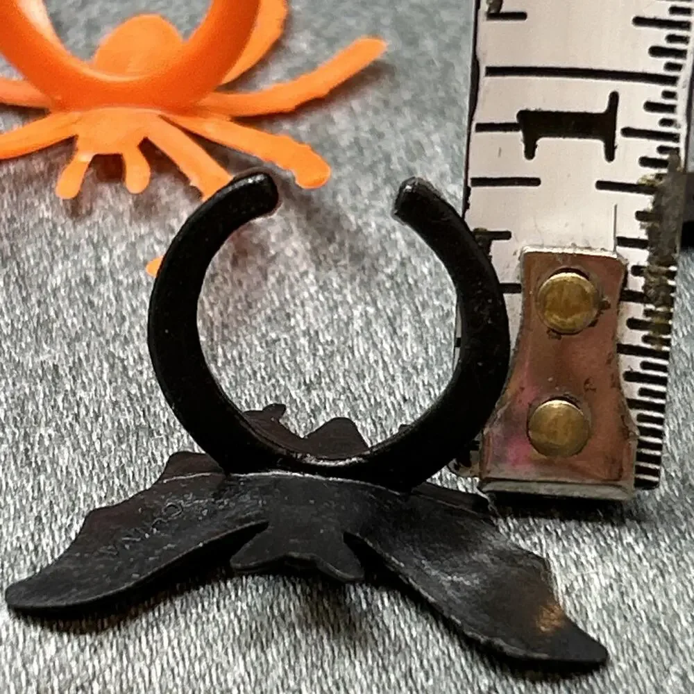 50+ Assorted Halloween Rings Spiders Bats Skulls Zombies Kids Bulk Party Favors